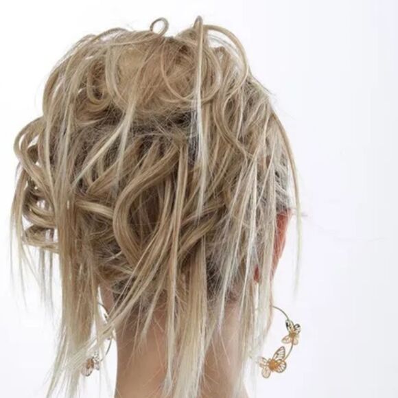 NWOT Messy Bun Hair Tie - Picture 1 of 4